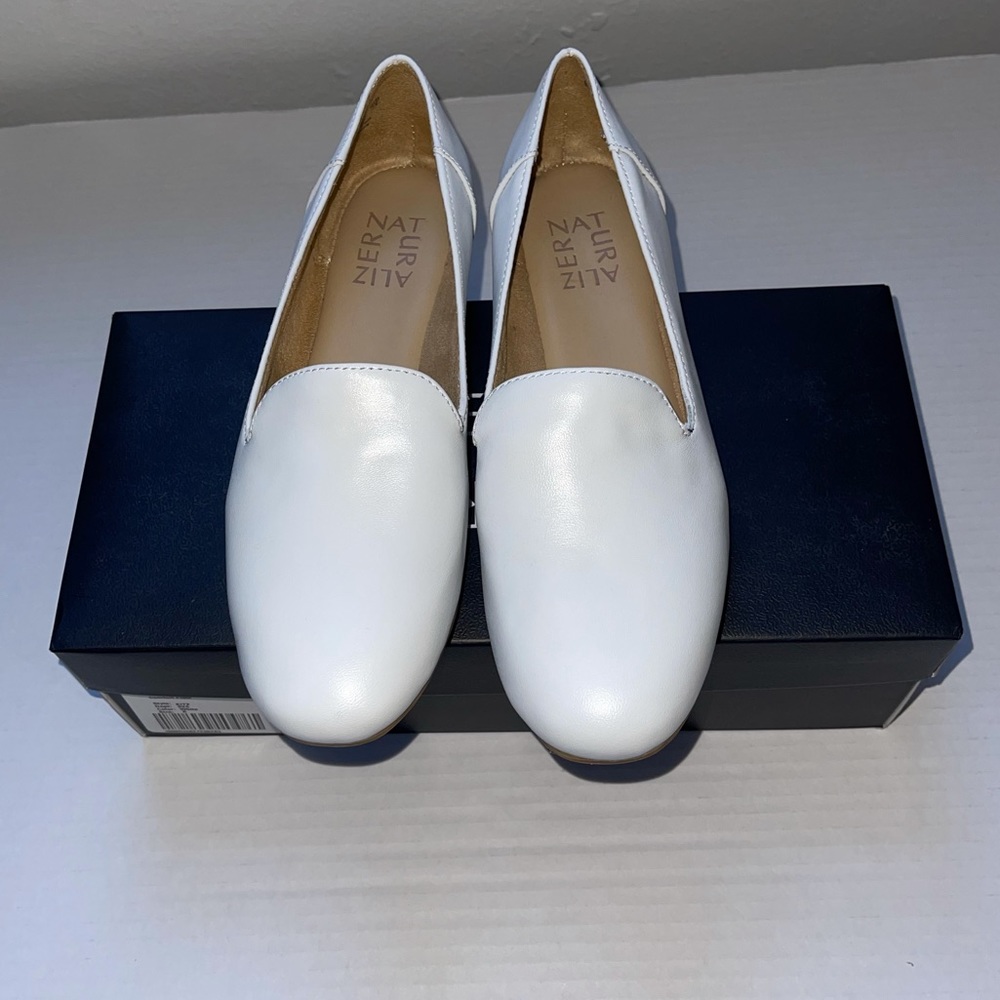 Women naturalizer comfort flate size 7.5